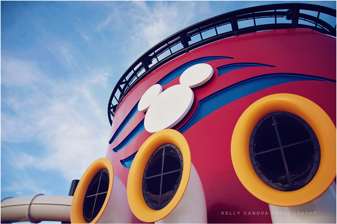 002_Disney Fantasy Cruise Wedding Photographers_Kelly_Canova_Photography