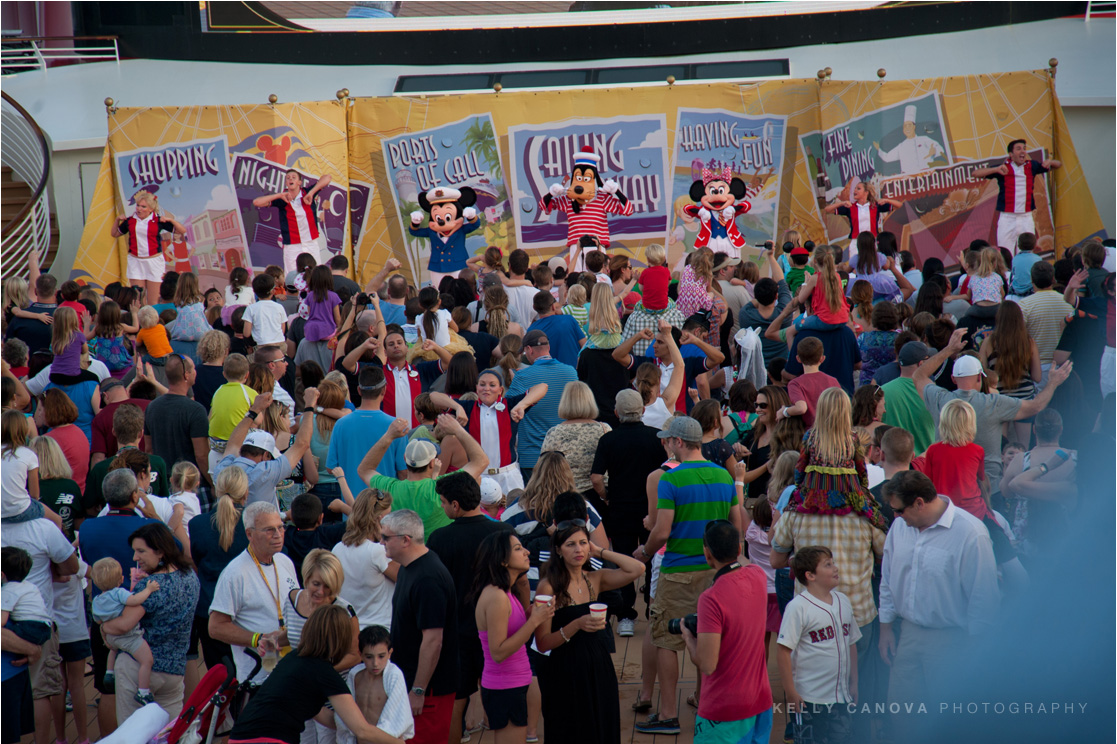 006_Disney Fantasy Cruise Wedding Photographers_Kelly_Canova_Photography