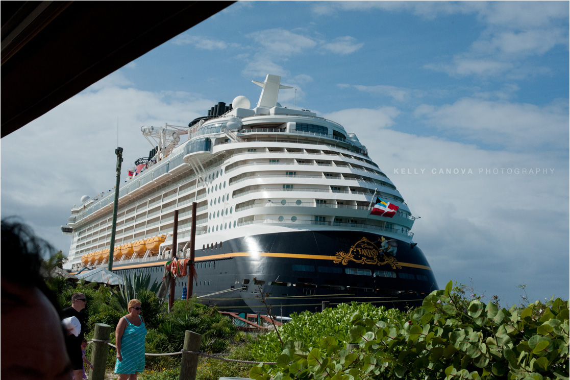 053_Disney_castaway_cay_wedding_Kelly_Canova_Photography