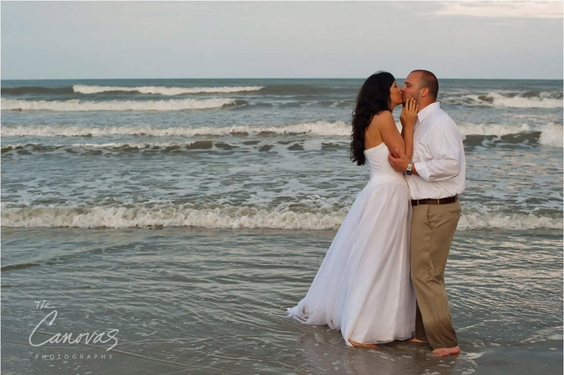 20_Mikael_Brian_cocoBeach_anniversary_shoot