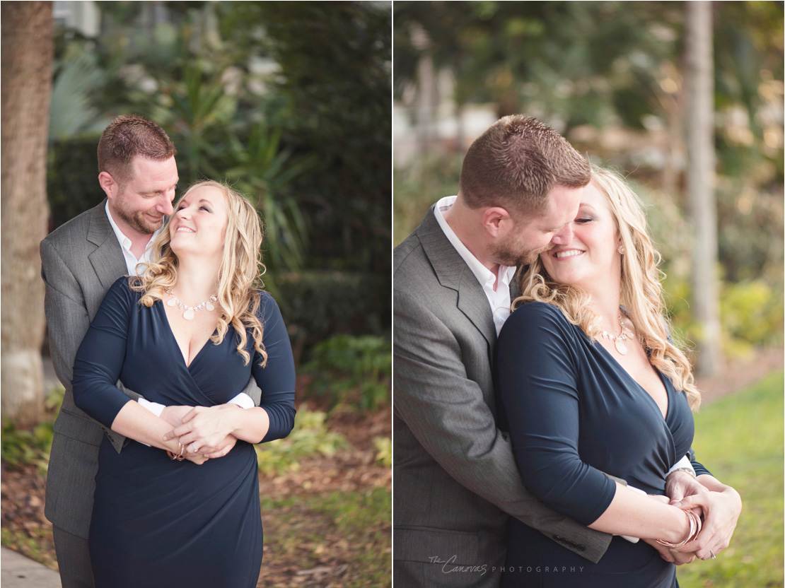 16_Downtown_Orlando_Lake_Eola_engagement_the_Canovas_photos