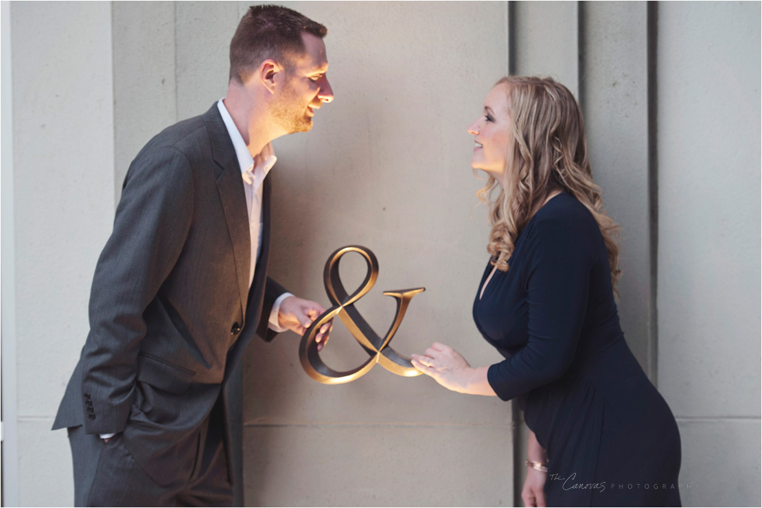 20_Downtown_Orlando_Lake_Eola_engagement_the_Canovas_photos