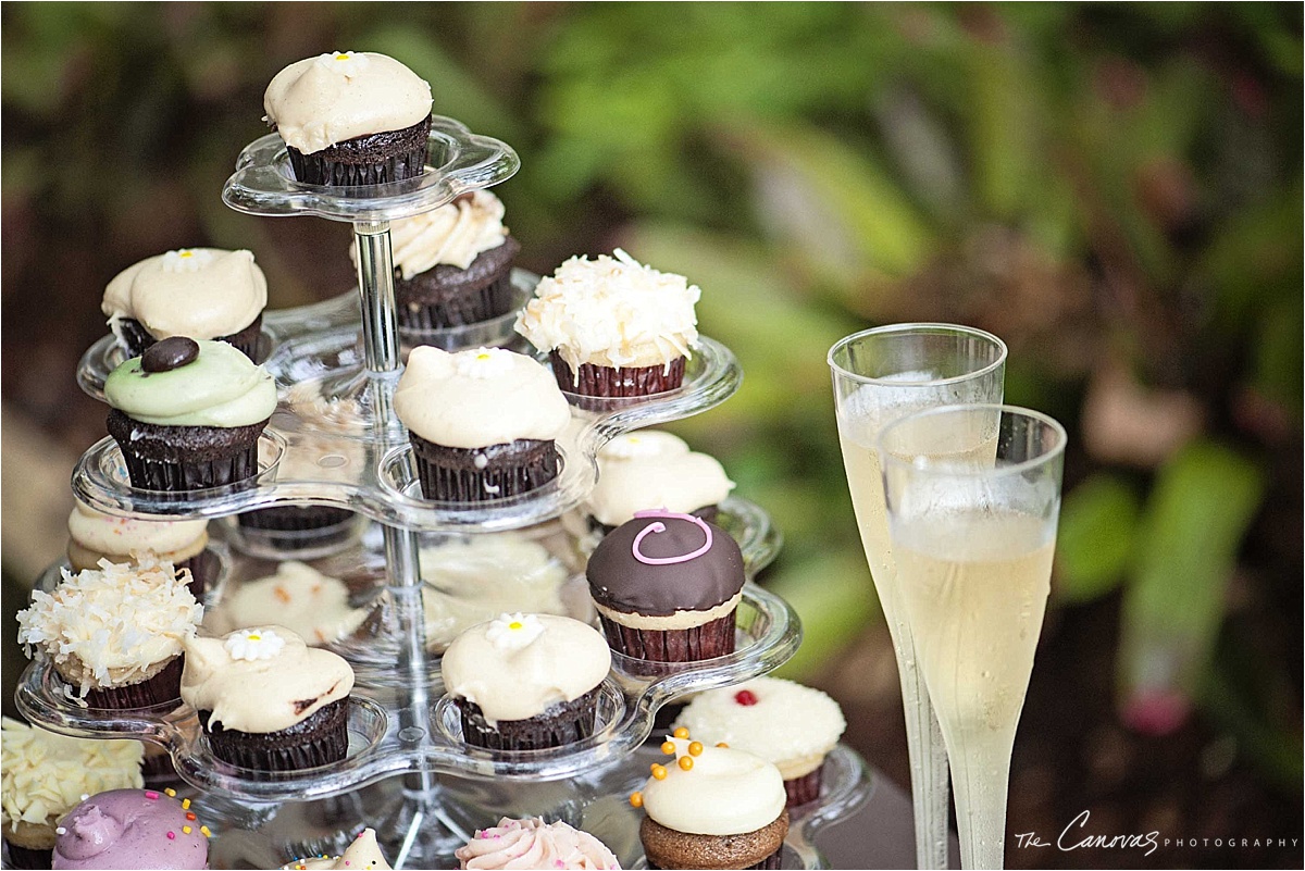 chocolate cup cake wedding