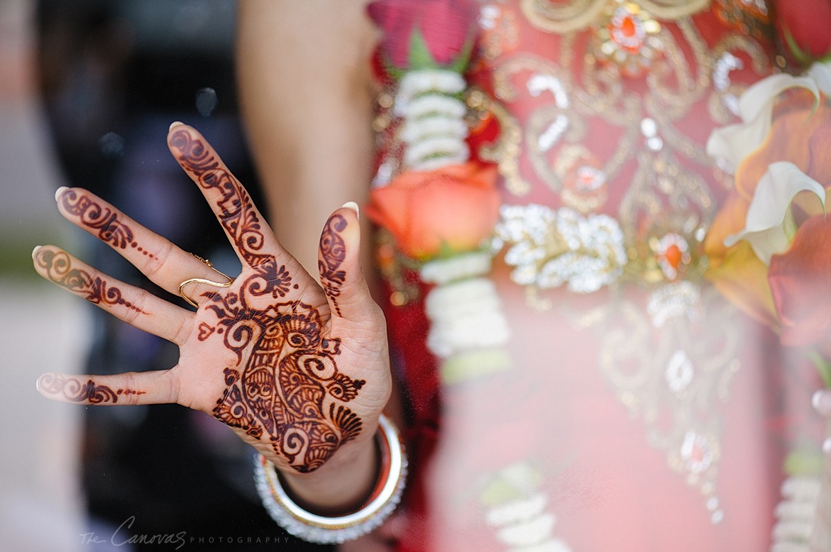 hinna wedding hands orange