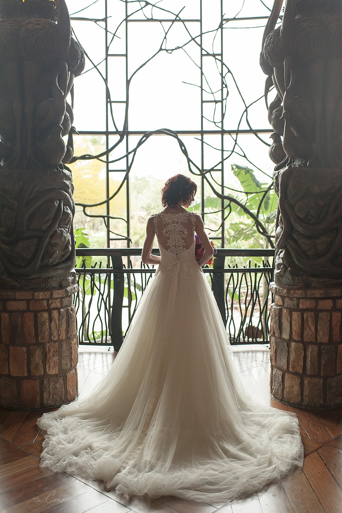 10_Animal_Kingdom_Bridal_Portraits_The_Canovas_Photo