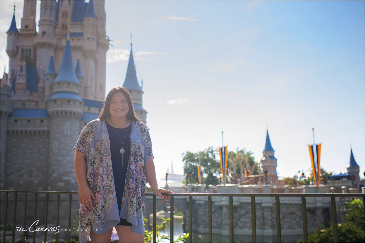 Disney Senior Portraits, disney themed senior pictures, disney world senior pictures, disney graduation pictures, magic kingdom photo shoot, mini magic kingdom portrait session, disney senior picture ideas, disney fine art photography