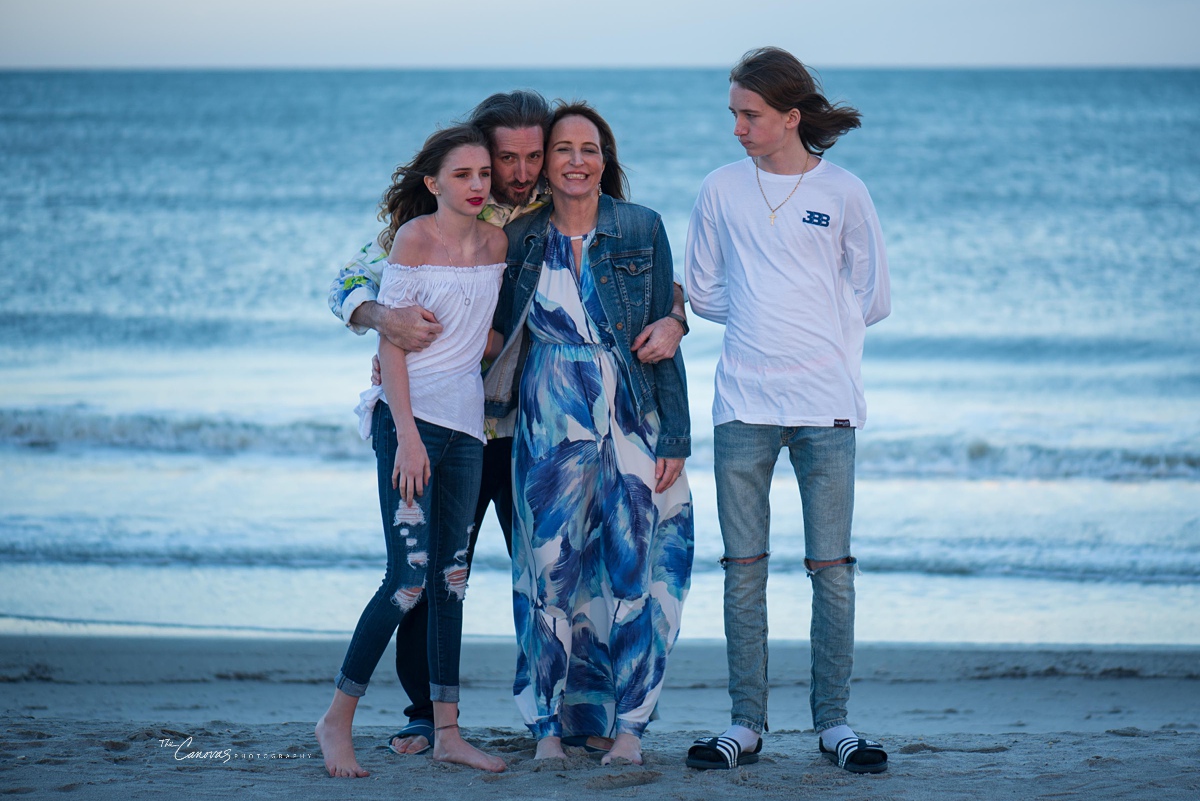 Family shoot in Cocoa Beach Florida | The Canovas Photography