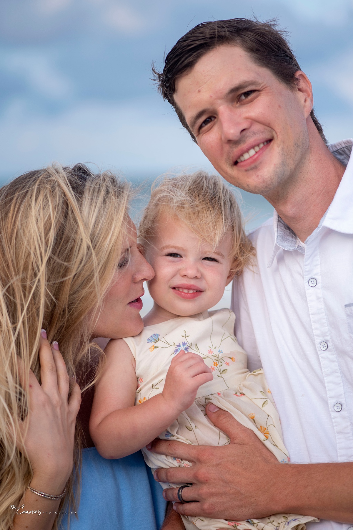 Beach Family Photos and Maternity Photos in New Smyrna Beach