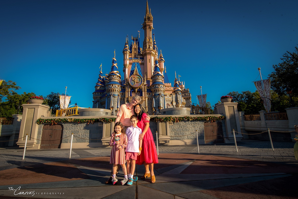 Family photography at Magic Kingdom, Orlando family photographers