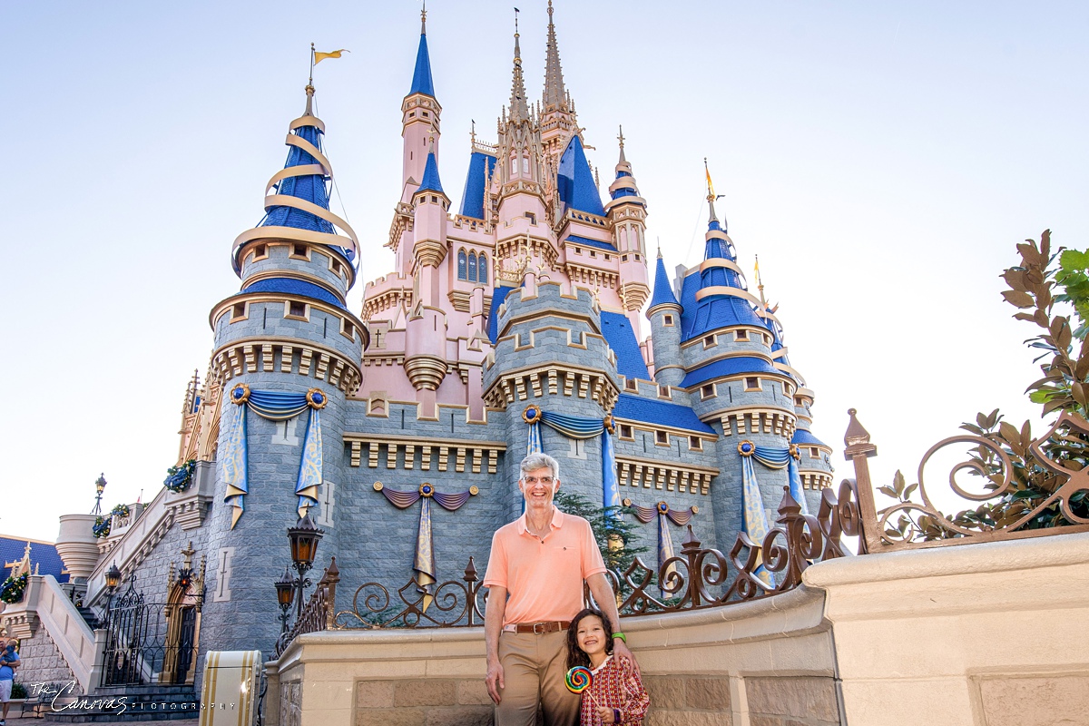 Family photography at Magic Kingdom, Orlando family photographers