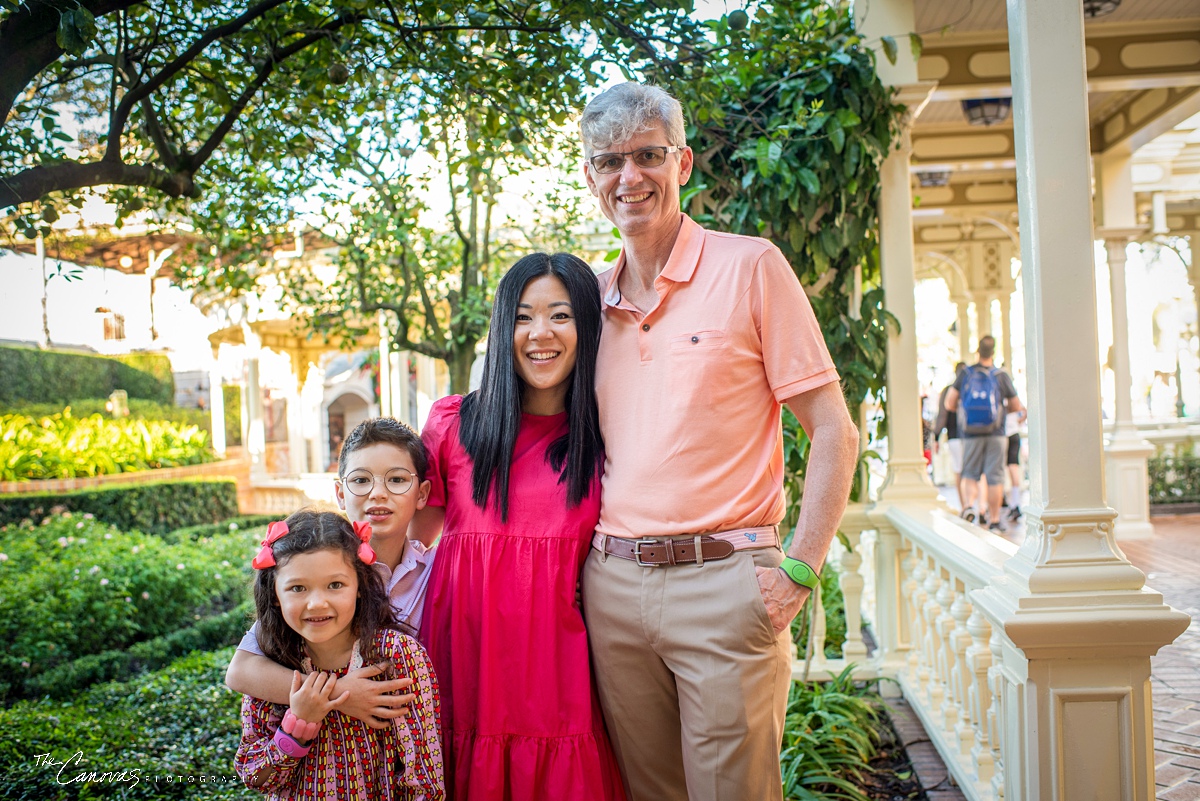 Family photography at Magic Kingdom, Orlando family photographers