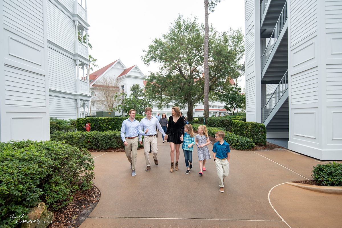 engagement portraits orlando, professional photography near me, grand floridian engagement