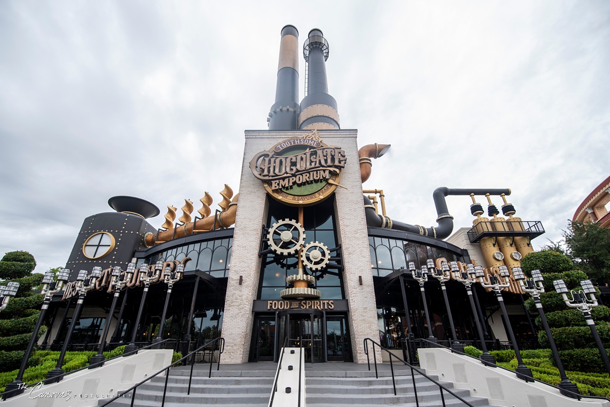 universal studios elopement photography, engagement photography universal studios orlando