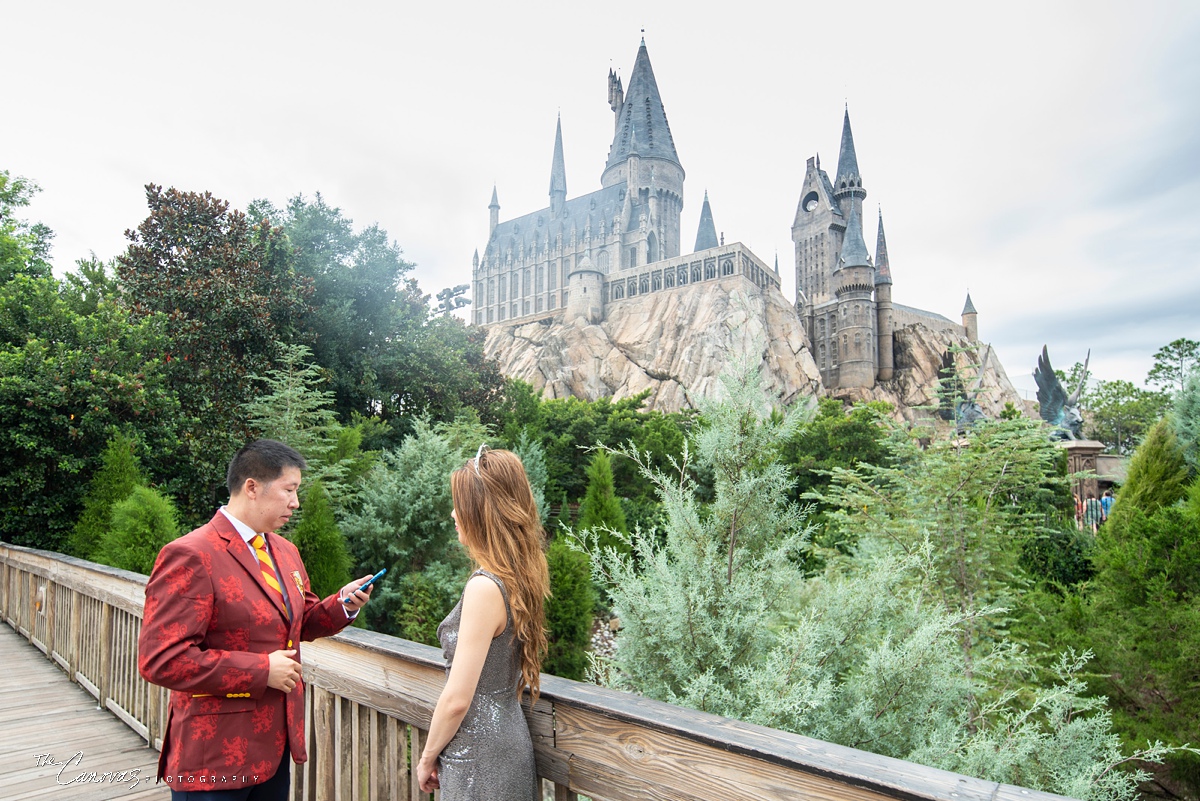 universal studios elopement photography, engagement photography universal studios orlando