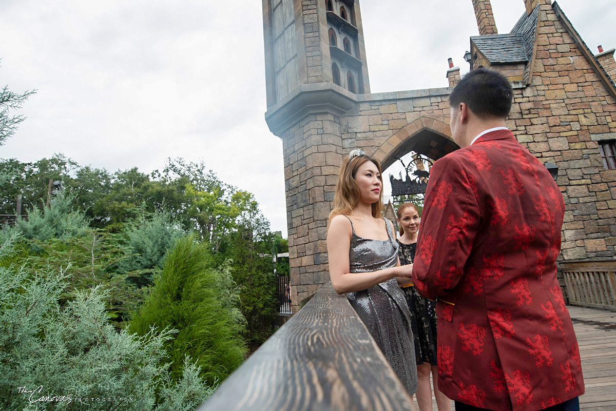universal studios elopement photography, engagement photography universal studios orlando