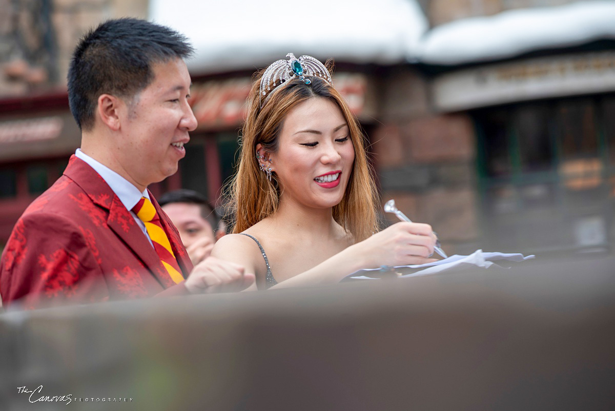 universal studios elopement photography, engagement photography universal studios orlando