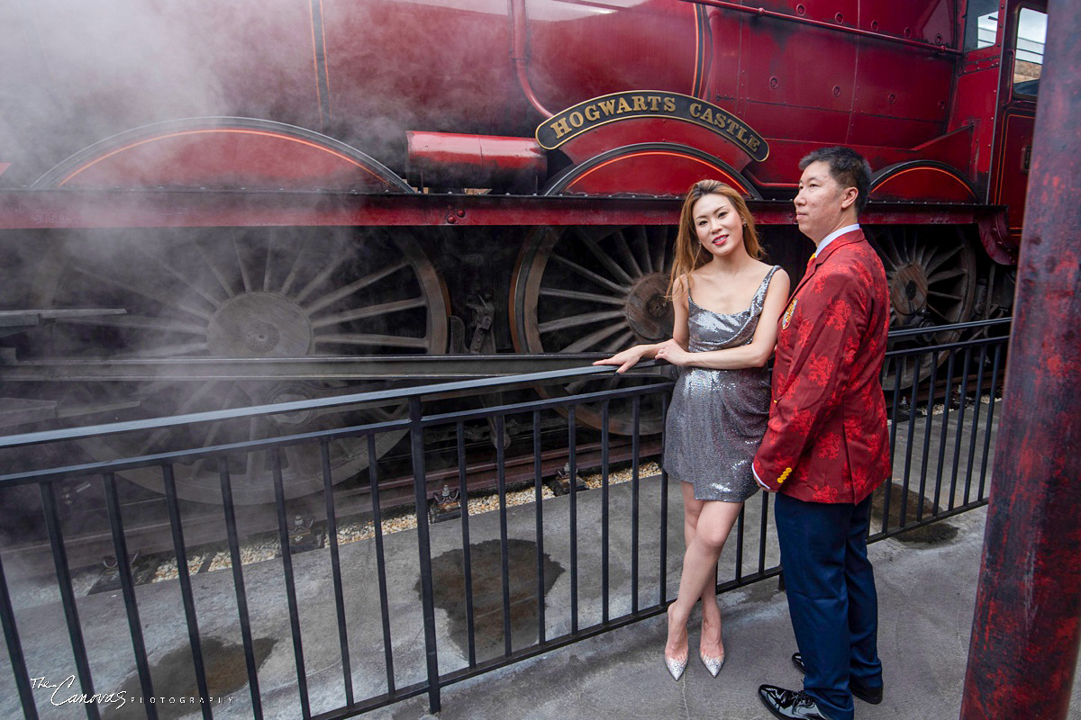 universal studios elopement photography, engagement photography universal studios orlando