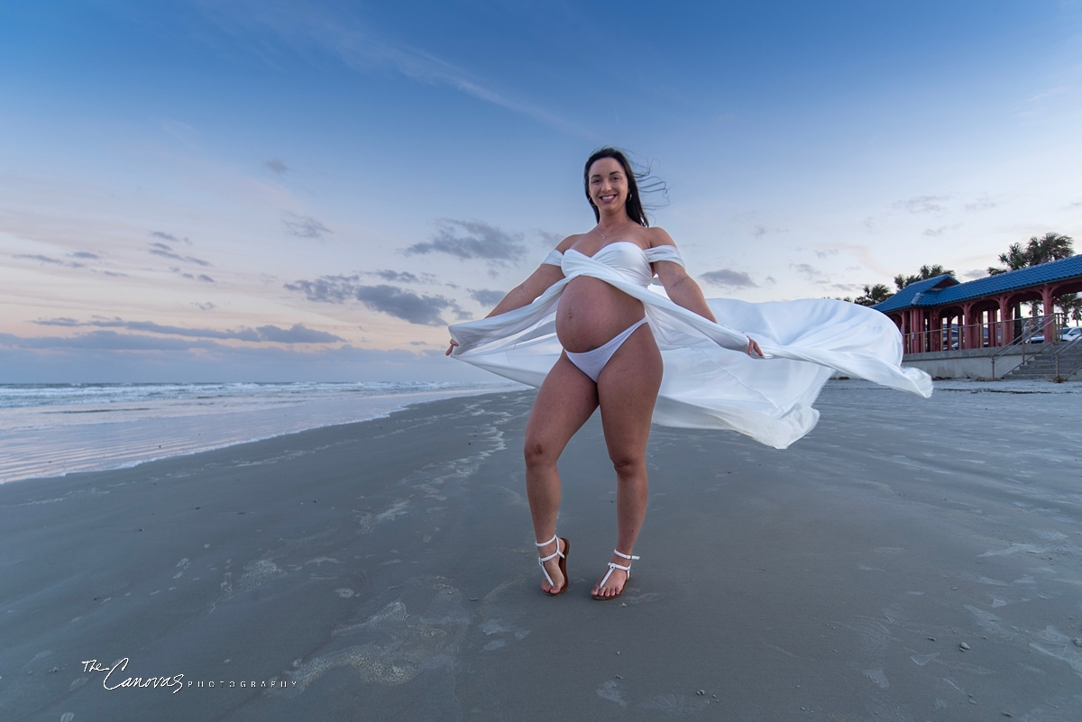 Maternity Portraits on New Smyrna Beach, maternity photographer near me