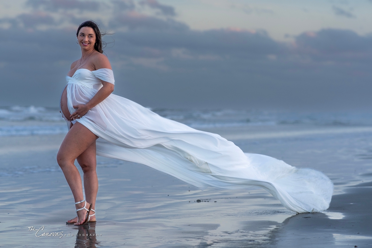 Maternity Portraits on New Smyrna Beach, maternity photographer near me
