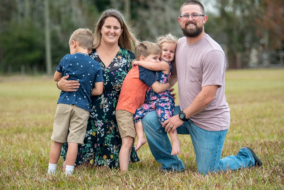 DeLand family photographer, family photography near me, get family pictures taken in DeLand FL