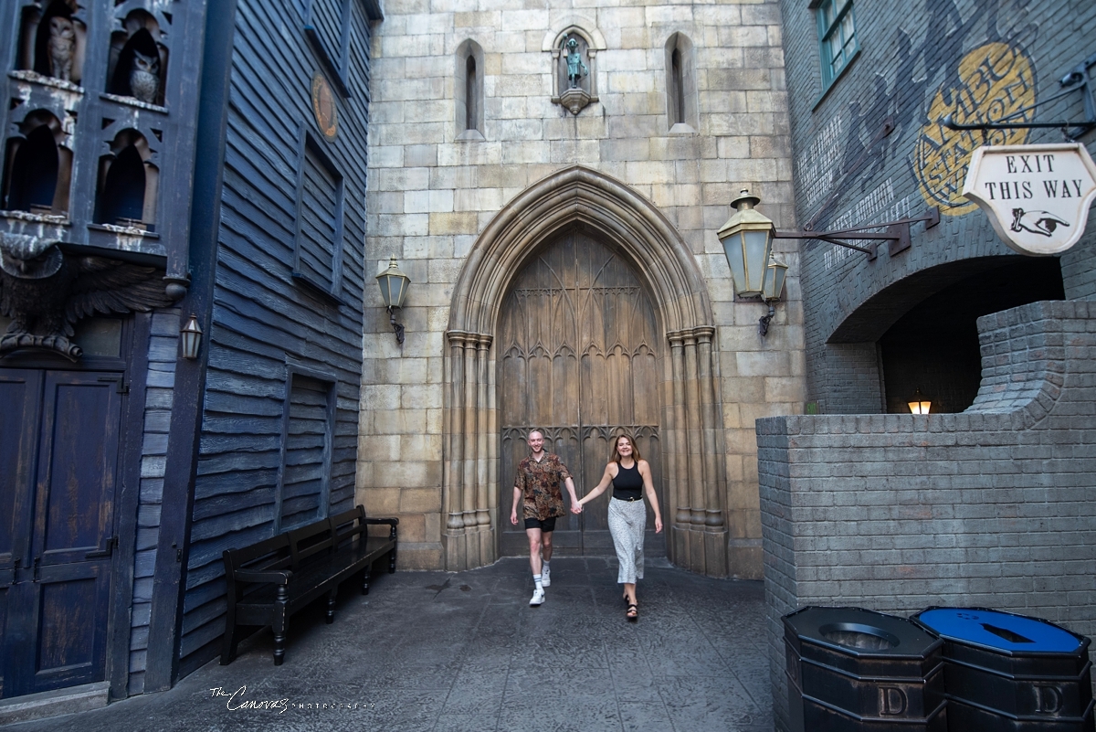Universal Studios engagement photography, engagement photographer near me Orland