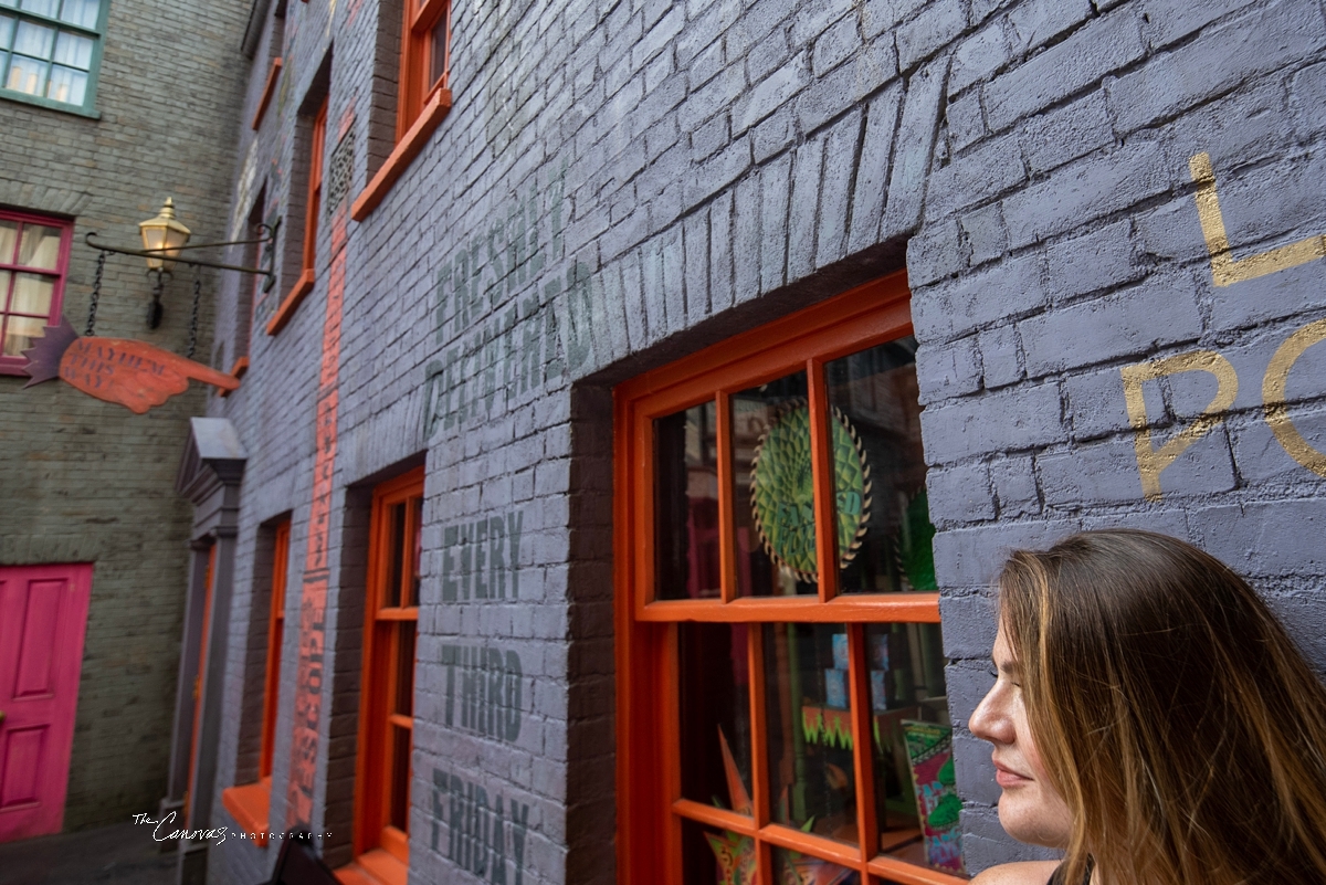 Universal Studios engagement photography, engagement photographer near me Orland