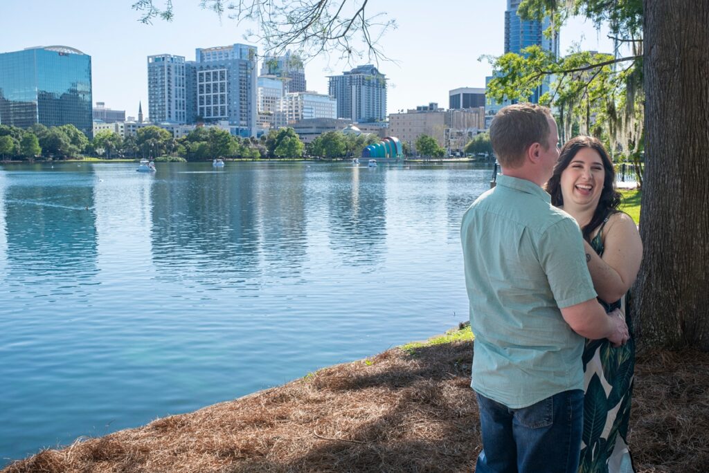 Lake Eola proposal, proposal photographer in Orlando, engagement photography Lake Eola