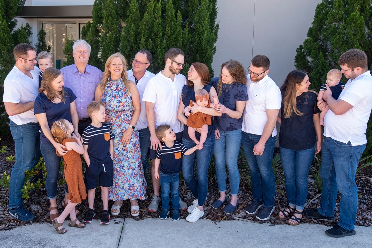 Extended family photography session by Orlando family photographer at a vacation home in Kissimmee, Florida