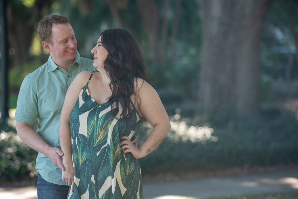 Lake Eola proposal, proposal photographer in Orlando, engagement photography Lake Eola