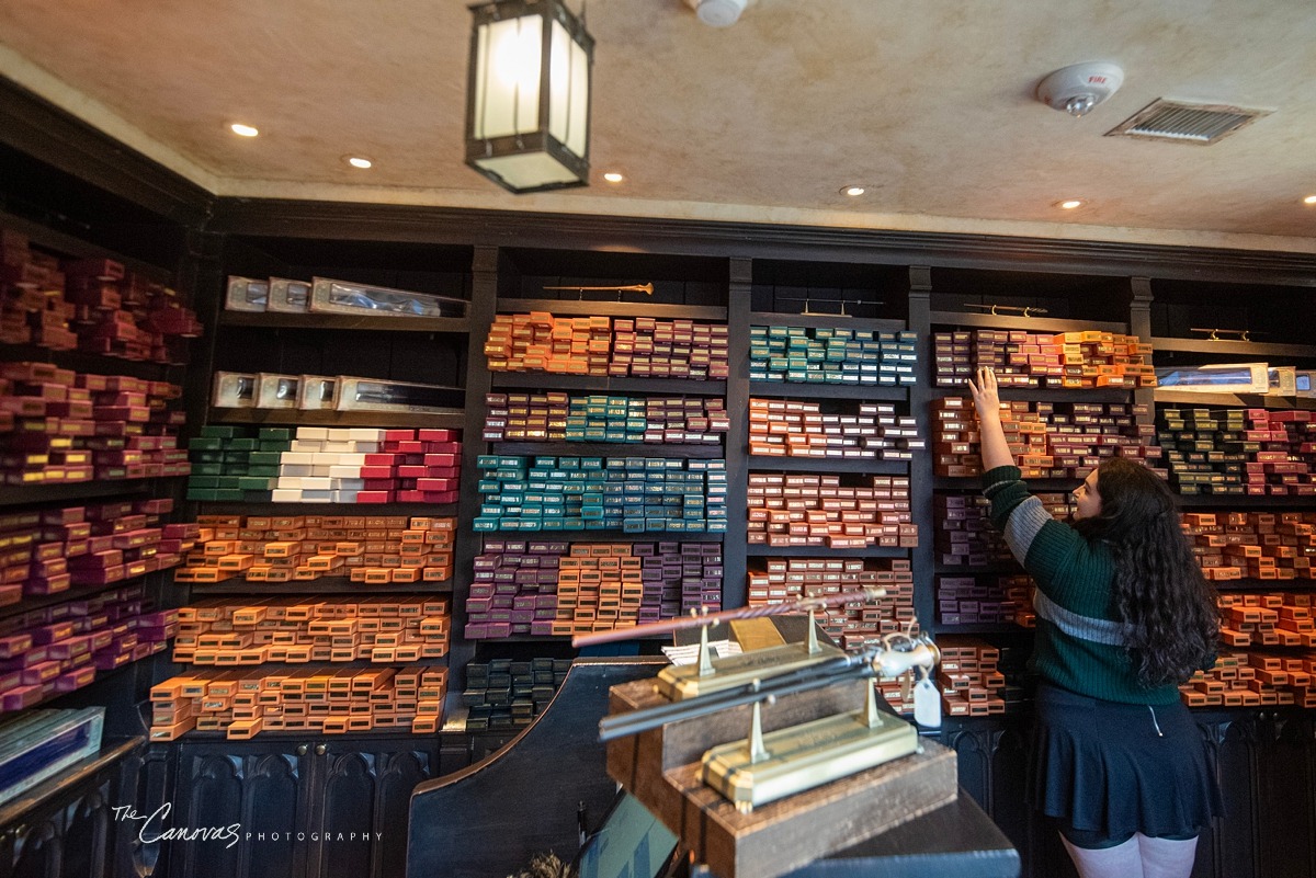 engagement photographer near me, Orlando engagement photos, get engagement photos taken at Universal Studios