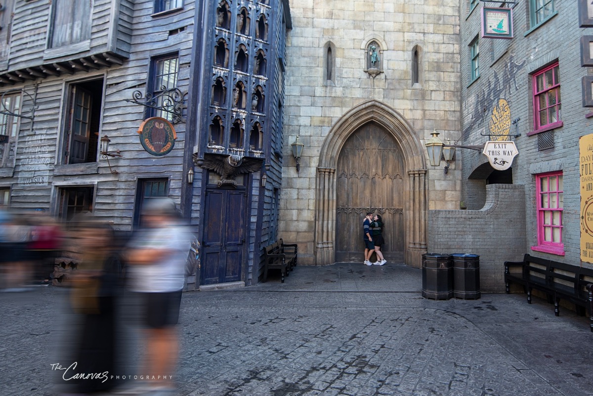 engagement photographer near me, Orlando engagement photos, get engagement photos taken at Universal Studios