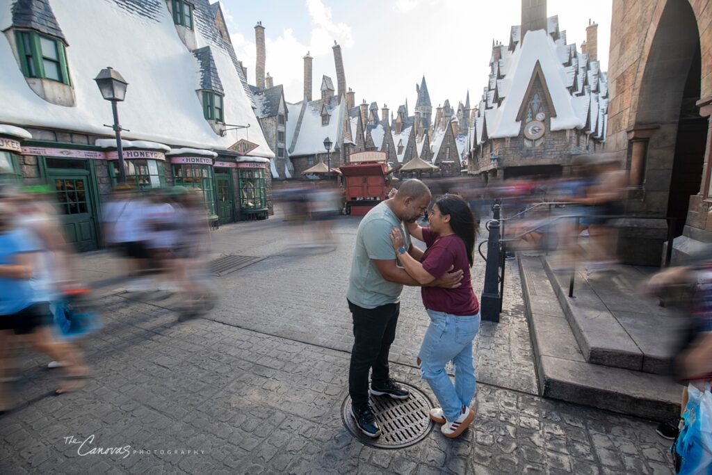 universal studios proposal photographer, Universal studios proposal photographer ideas, Universal Studios photoshoot. engagement session Universal Studios